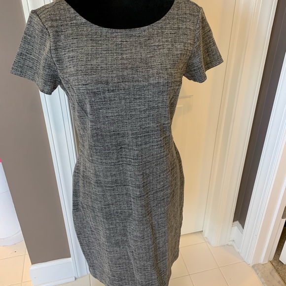 Banana Republic scoop neck office dress - Picture 1 of 8